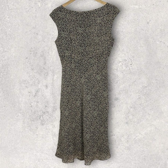 Dressbarn 100% Silk Floral Print Cap Sleeve Maxi Dress Size 12 V-Neckline Boho - Picture 10 of 10